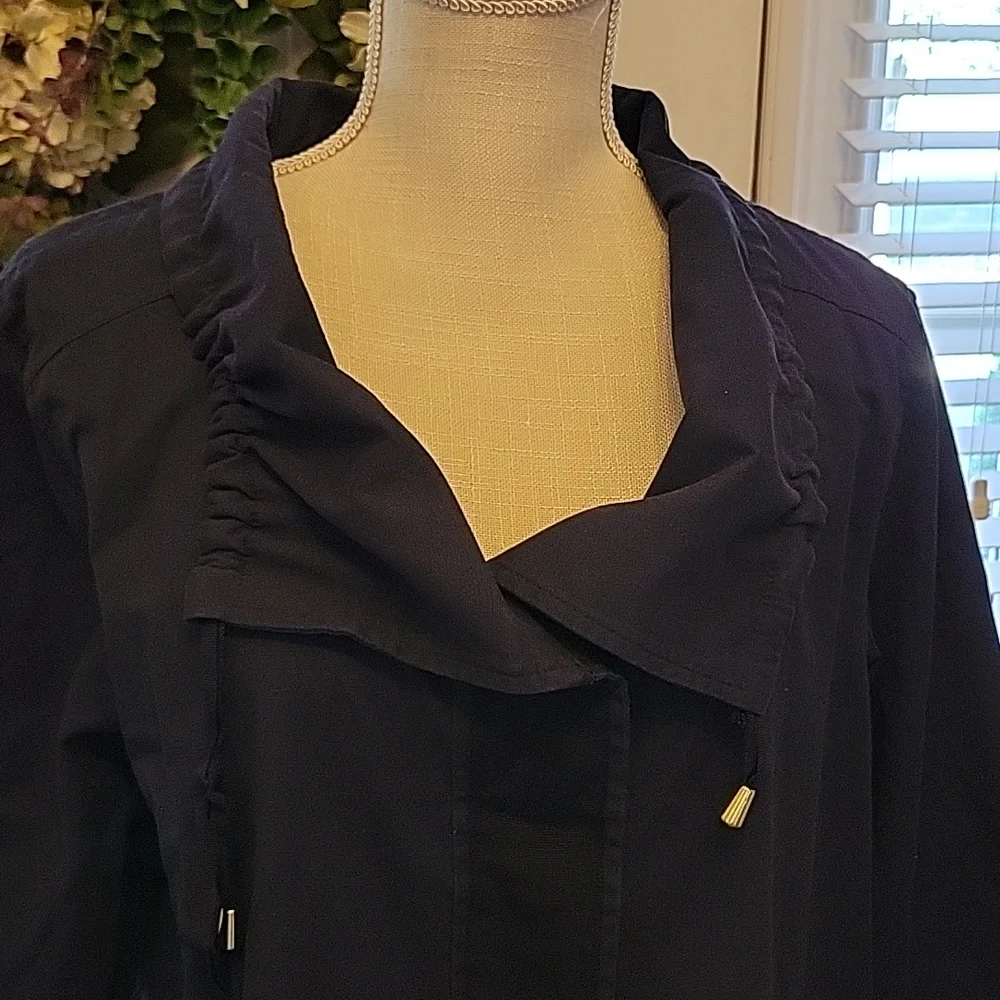 Crown & Ivy navy blue 100% cotton short jacket snap front portrait collar L EUC…